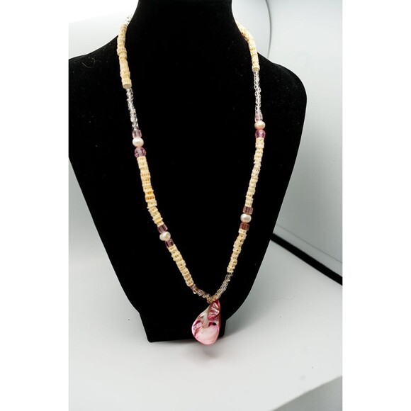 Natural shell pink beaded necklace shell pendant 20" beachy nautical - Picture 2 of 4